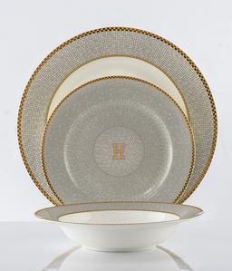 סט אוכל פורצלן דק ואיכותי 18 חל' HELENA GOLD FINE BONE CHINA