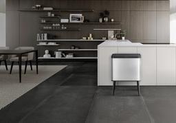 פח אשפה על רגלים 30 ליטר POSE לבן מט-photo-1