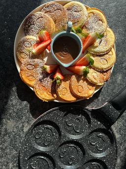 מחבת פנקייק חיוכים 26 ס”מ 7 שקעים BLACK MARBLE ורוד-תמונה-1